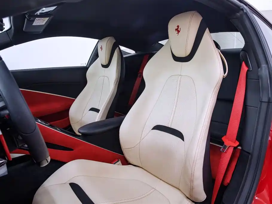 Roma 2020 3.9T V8 купить на сайте DeffCars