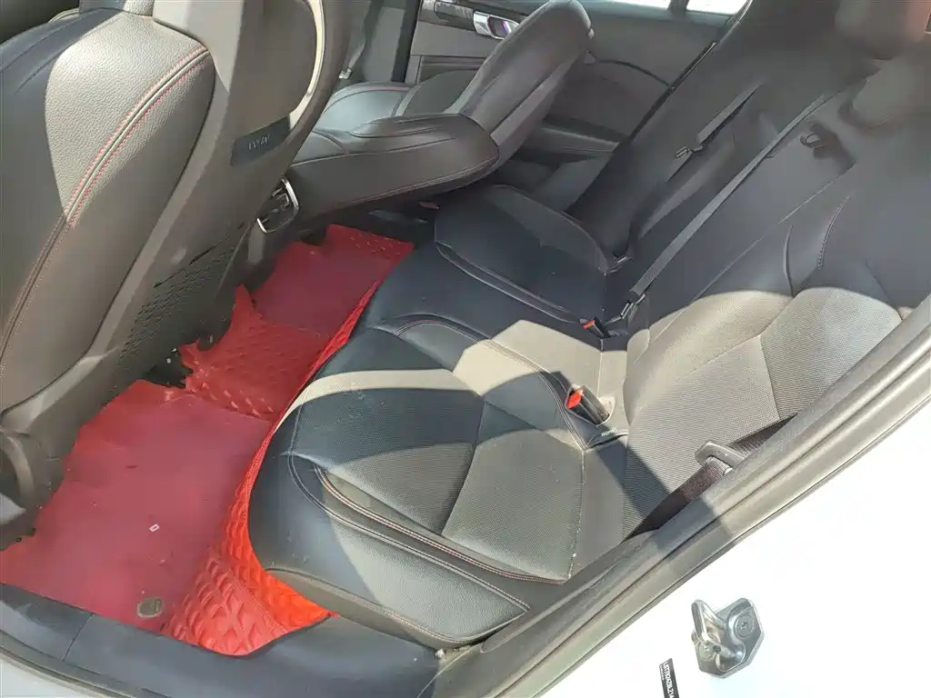 Lynk & Co 03 2019 1.5TD DCT Powerful Edition National VI купить на сайте DeffCars