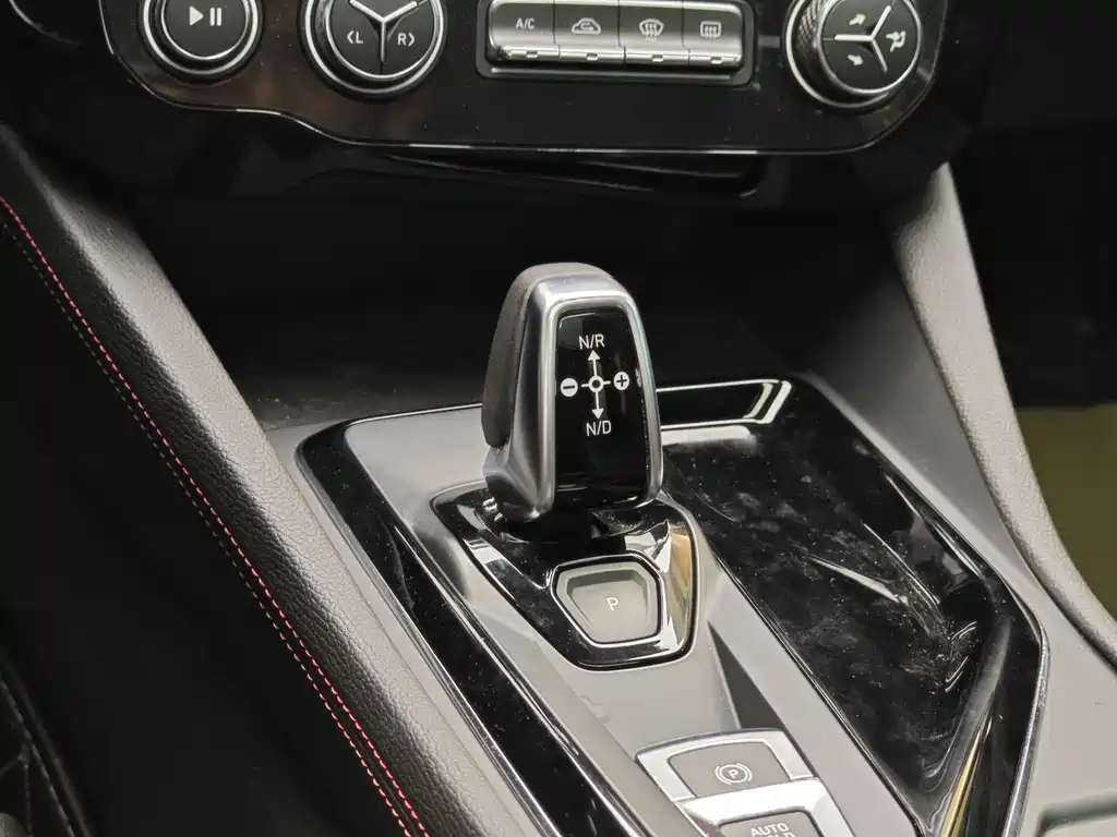 Lynk & Co 02 2019 High-Energy Version 2.0T Automatic Two-wheel Drive Pro Version National VI купить на сайте DeffCars