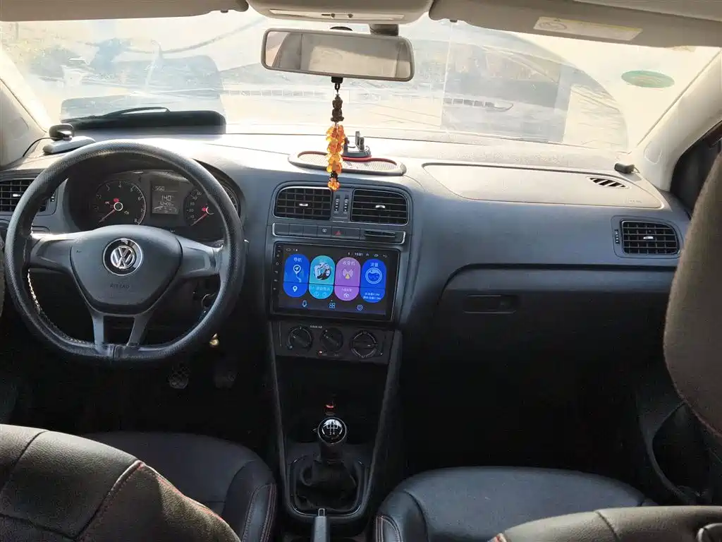 Polo 2016 1.4L manual fashion model купить на сайте DeffCars