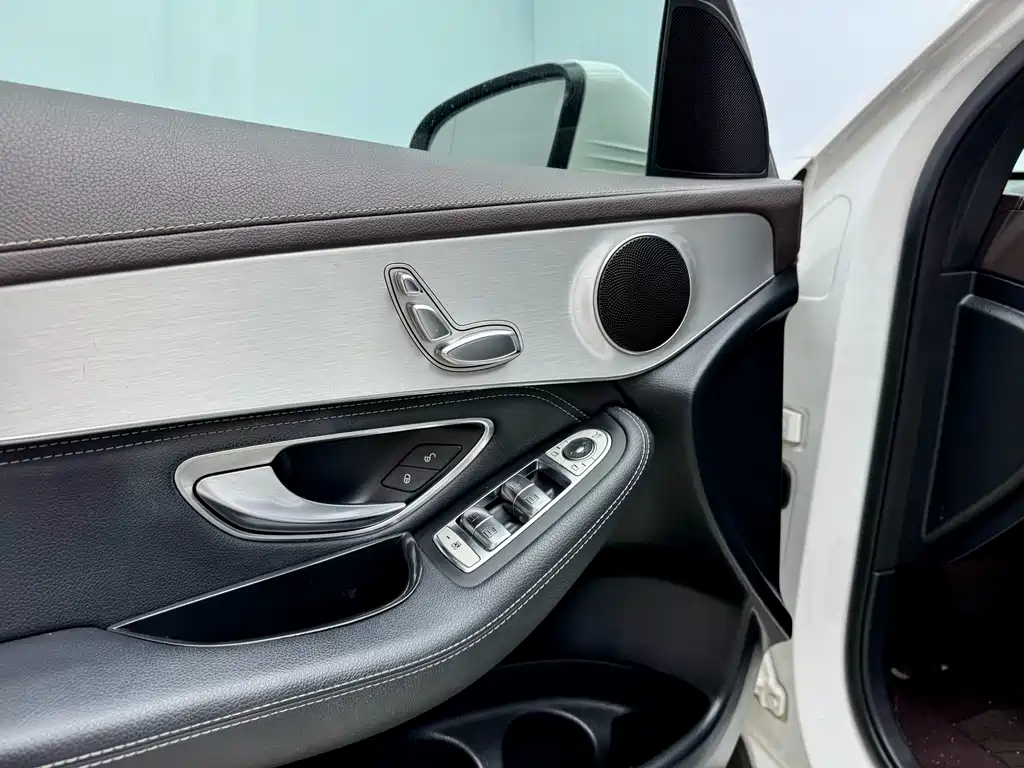 Mercedes GLC 2018 200 4MATIC купить на сайте DeffCars