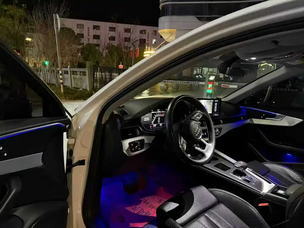 Audi A4L 2020 40 TFSI Fashionable and Dynamic купить на сайте DeffCars