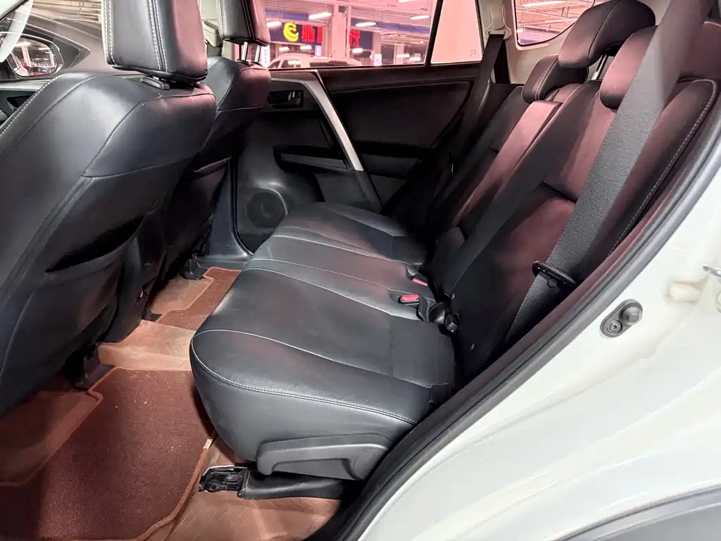 RAV4 Rongfang 2018 2.5L automatic four-wheel drive Elite i version купить на сайте DeffCars