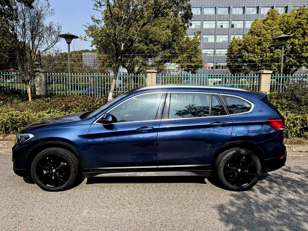 BMW X1 2021 sDrive20Li Fashion Model купить на сайте DeffCars