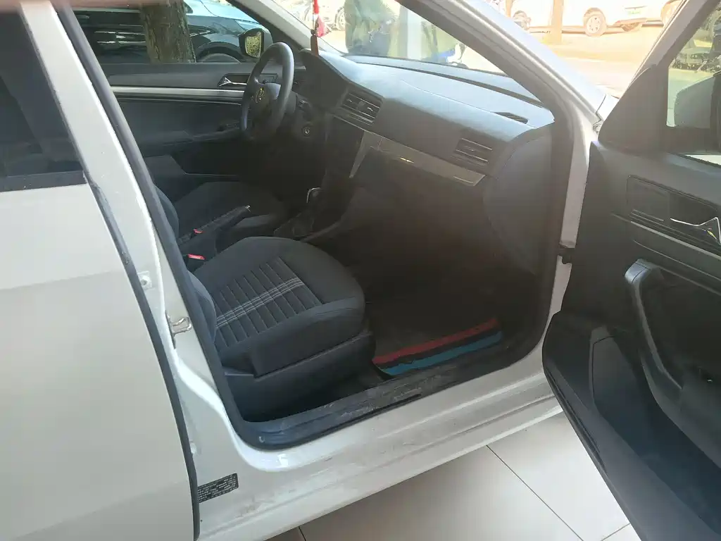 Lavida 2019 Lavida Qihang 1.5L Automatic Fashion Edition National VI купить на сайте DeffCars