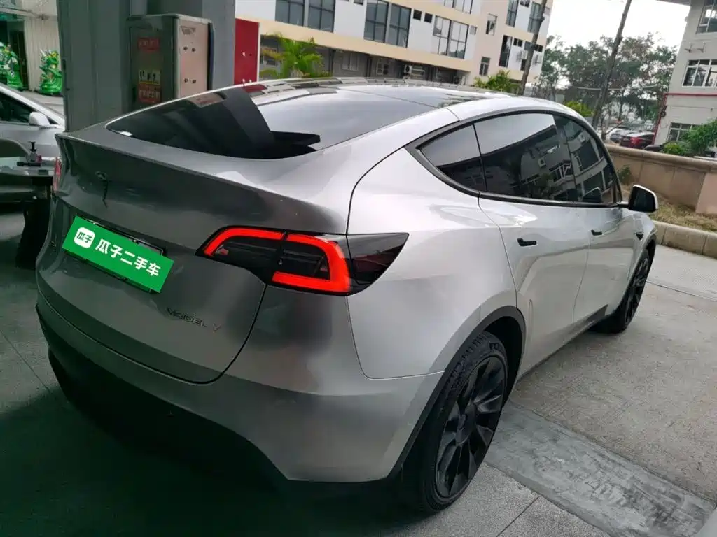 Model Y 2022 long-range all-wheel drive version купить на сайте DeffCars