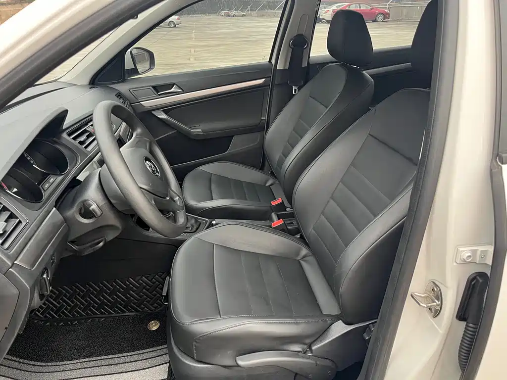 Lavida 2022 1.5L automatic fashion version купить на сайте DeffCars