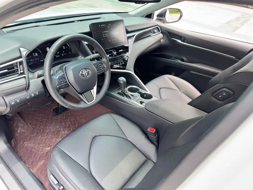 Camry 2021 2.5G Deluxe Edition купить на сайте DeffCars