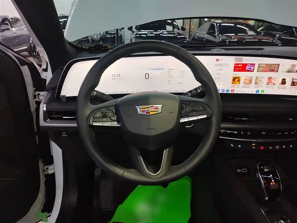 Cadillac XT4 2024 28T two-wheel drive premium model купить на сайте DeffCars