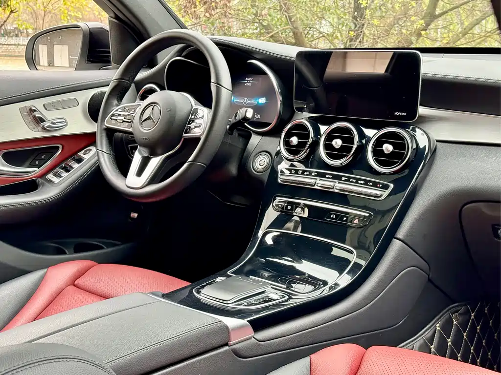 Mercedes-Benz GLC coupe 2022 facelift GLC 260 4MATIC coupe SUV купить на сайте DeffCars