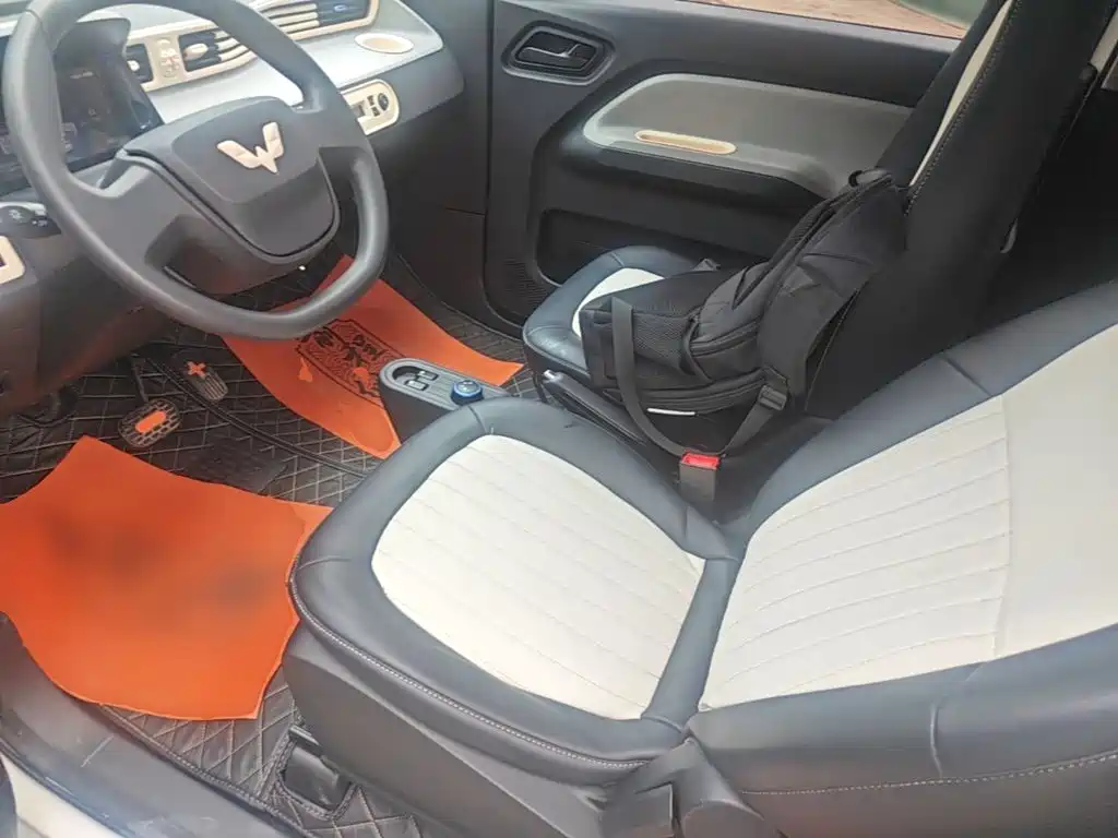 Hongguang MINIEV 2022 Freestyle Lithium Iron Phosphate купить на сайте DeffCars