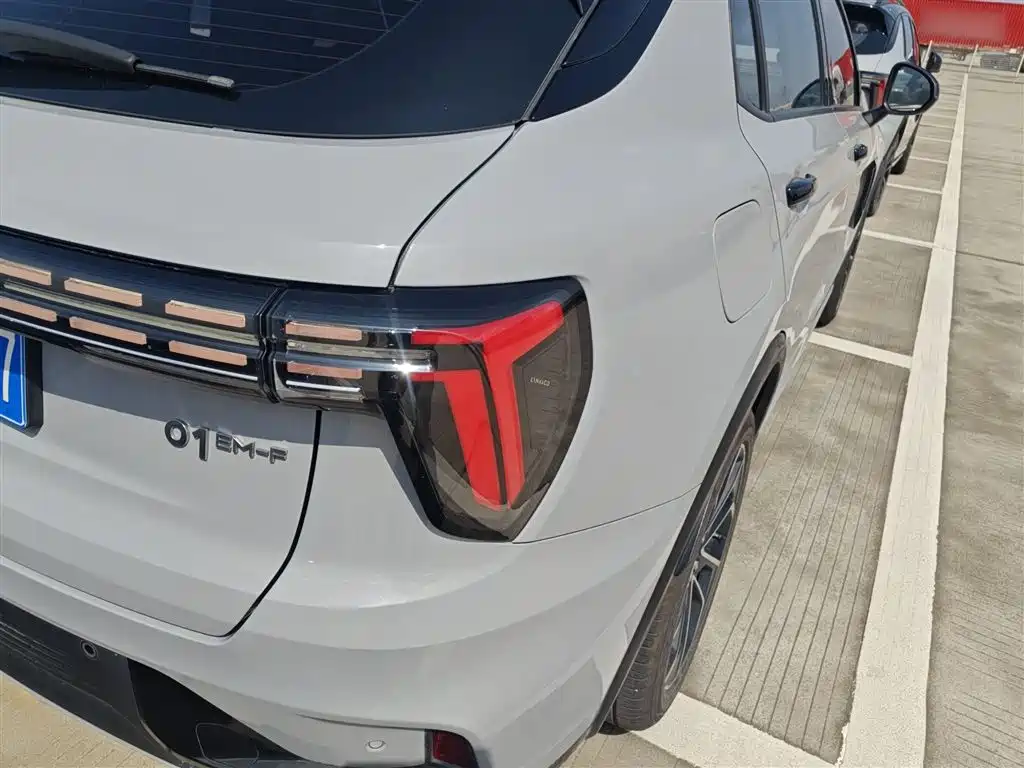 Lynk & Co 01 2023 1.5TD EM-F PM купить на сайте DeffCars