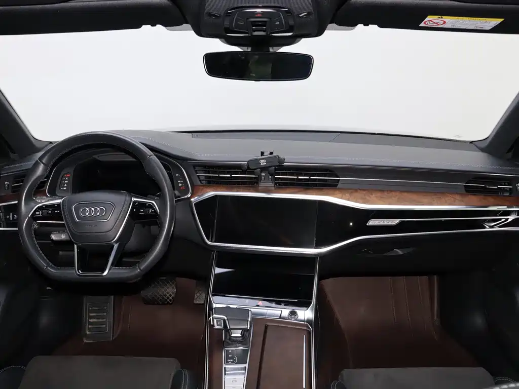 Audi A6L 2023 55 TFSI quattro exclusive dynamic model купить на сайте DeffCars