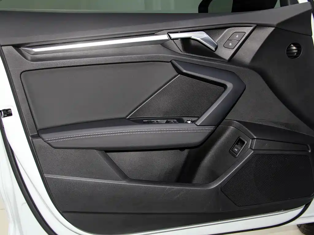 Audi A3 2024 Sportback 35 TFSI luxury sports model купить на сайте DeffCars