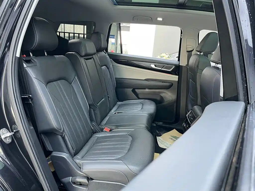Touron 2021 380TSI four-wheel drive luxury version купить на сайте DeffCars