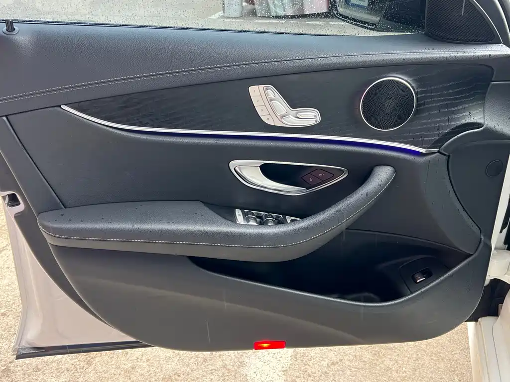 Mercedes-Benz E-Class imported 2021 facelift E 260 fashionable sports version купить на сайте DeffCars