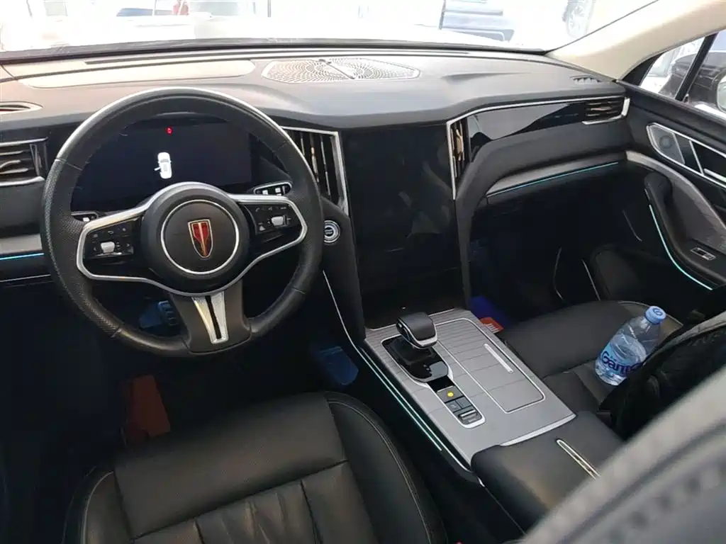 Hongqi HS7 PHEV 2024 2.0T PHEV four-wheel drive Qichang version 6 seats купить на сайте DeffCars