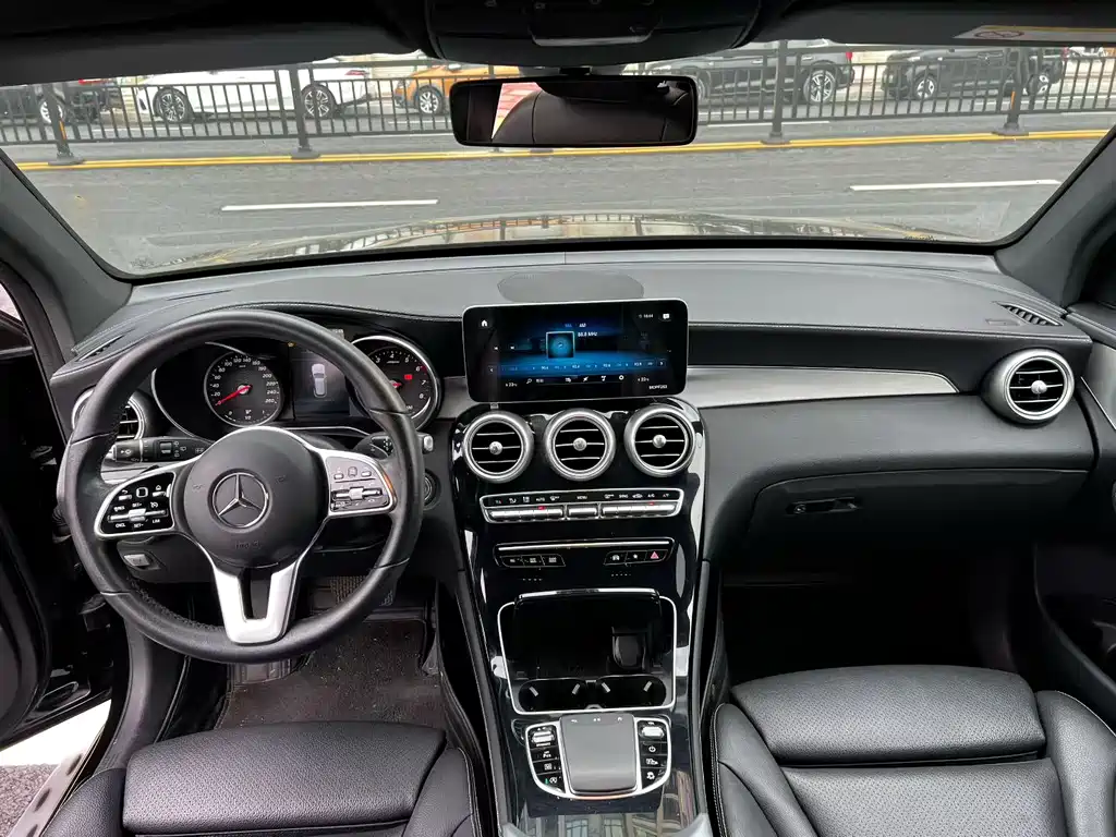 Mercedes-Benz GLC 2020 GLC 260 L 4MATIC Dynamic купить на сайте DeffCars