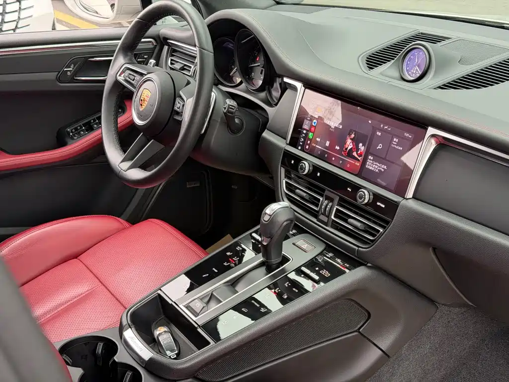 Macan 2023 Macan 2.0T купить на сайте DeffCars