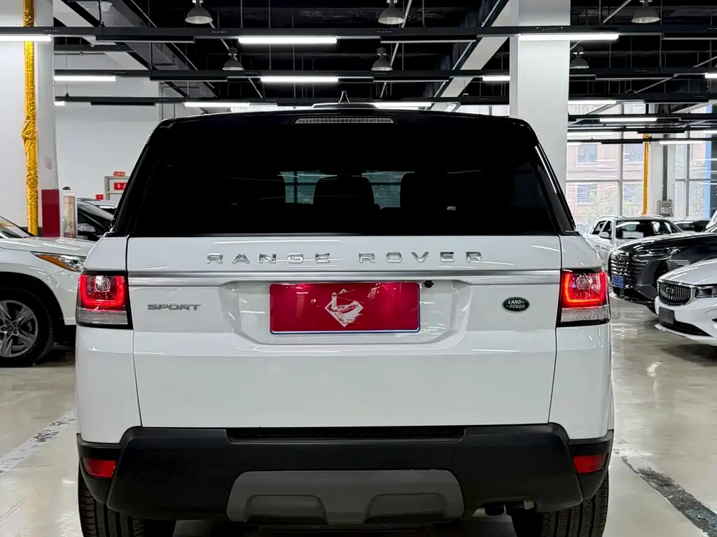 Range Rover Sport 2016 2.0 GTDi HSE купить на сайте DeffCars