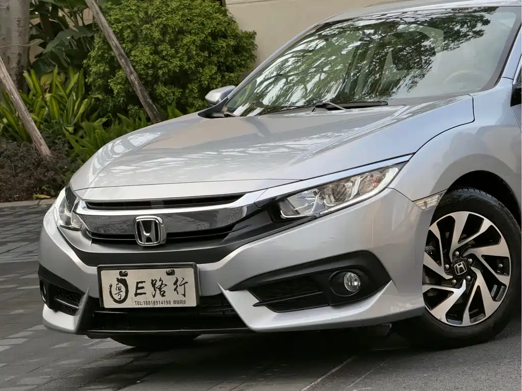 Civic 2016 220TURBO CVT Deluxe Edition купить на сайте DeffCars