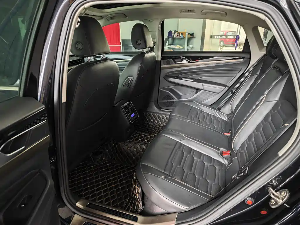 Passat 2019 330TSI Elite Edition National VI купить на сайте DeffCars
