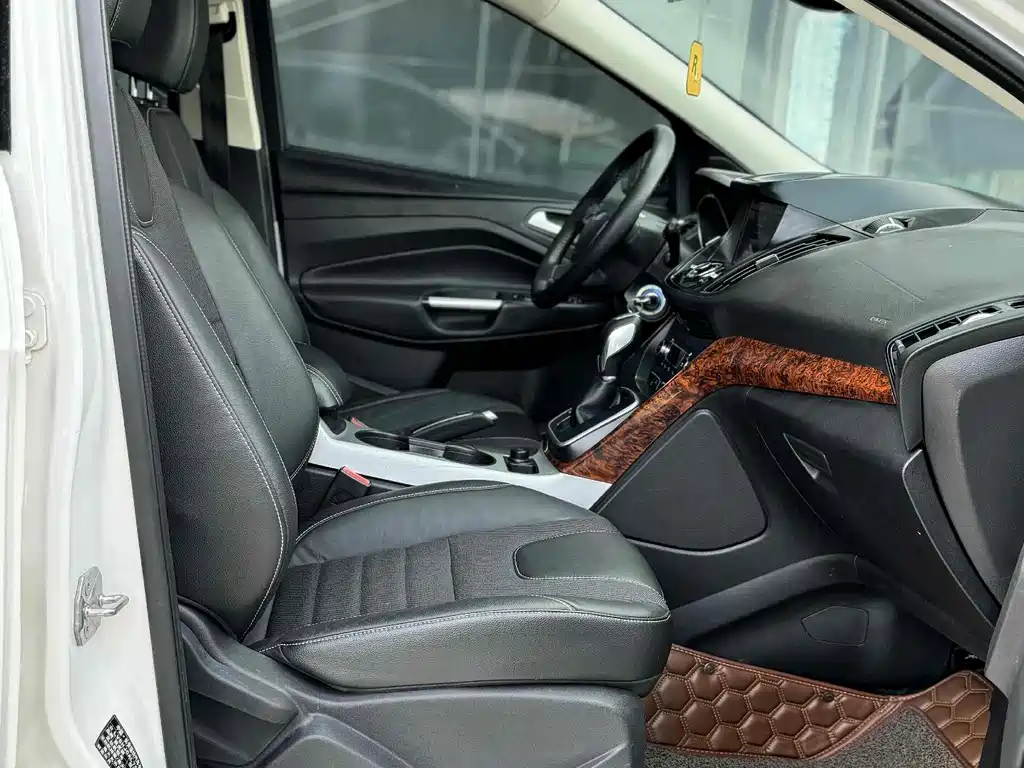 Kuga 2015 1.5L GTDi 2WD Style Edition купить на сайте DeffCars