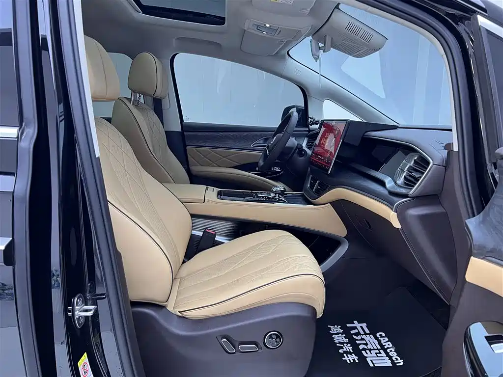 Denza D9 2024 DM-i 1050 Exclusive Type купить на сайте DeffCars