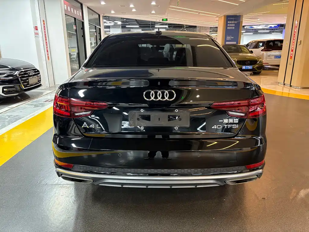 Audi A4L 2019 40 TFSI Fashion Type National VI купить на сайте DeffCars