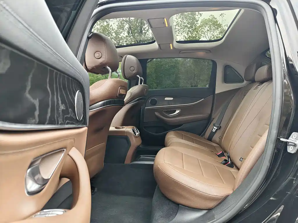 Mercedes-Benz E-Class 2017 E 300 L Sports Luxury Model купить на сайте DeffCars