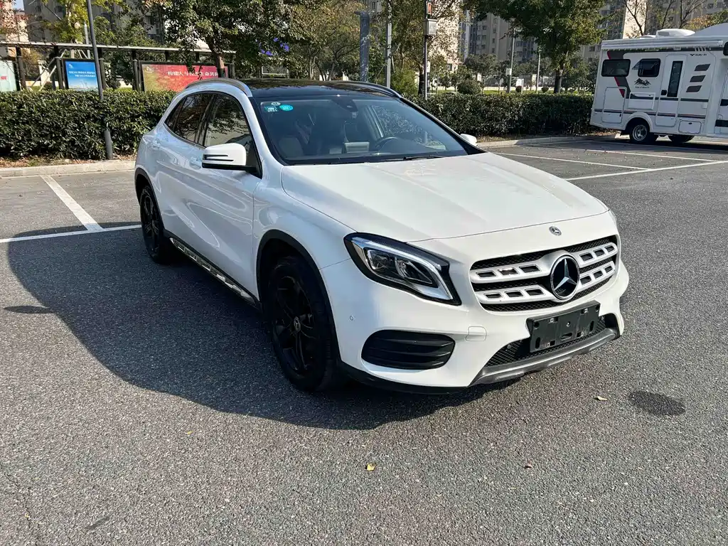 Mercedes-Benz GLA 2019 GLA 200 Fashion Model купить на сайте DeffCars