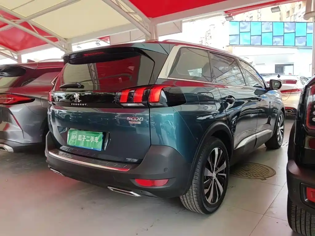 Peugeot 5008 2017 380THP 7-seat luxury version купить на сайте DeffCars