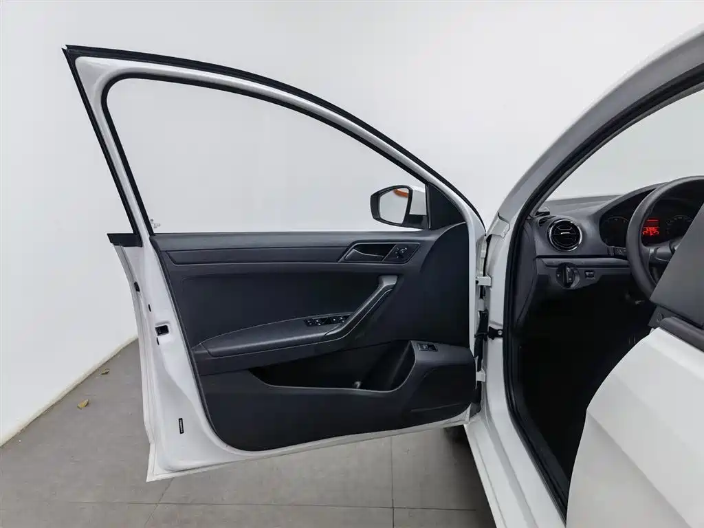 Jetta 2019 Dream Edition 1.5L Automatic Fashion Model купить на сайте DeffCars