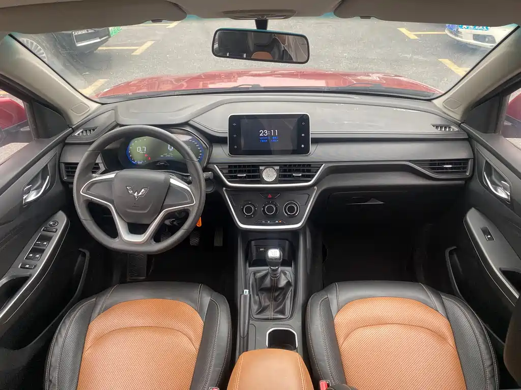 Wuling Hongguang S3 2018 1.5L Manual Comfort Type National V купить на сайте DeffCars
