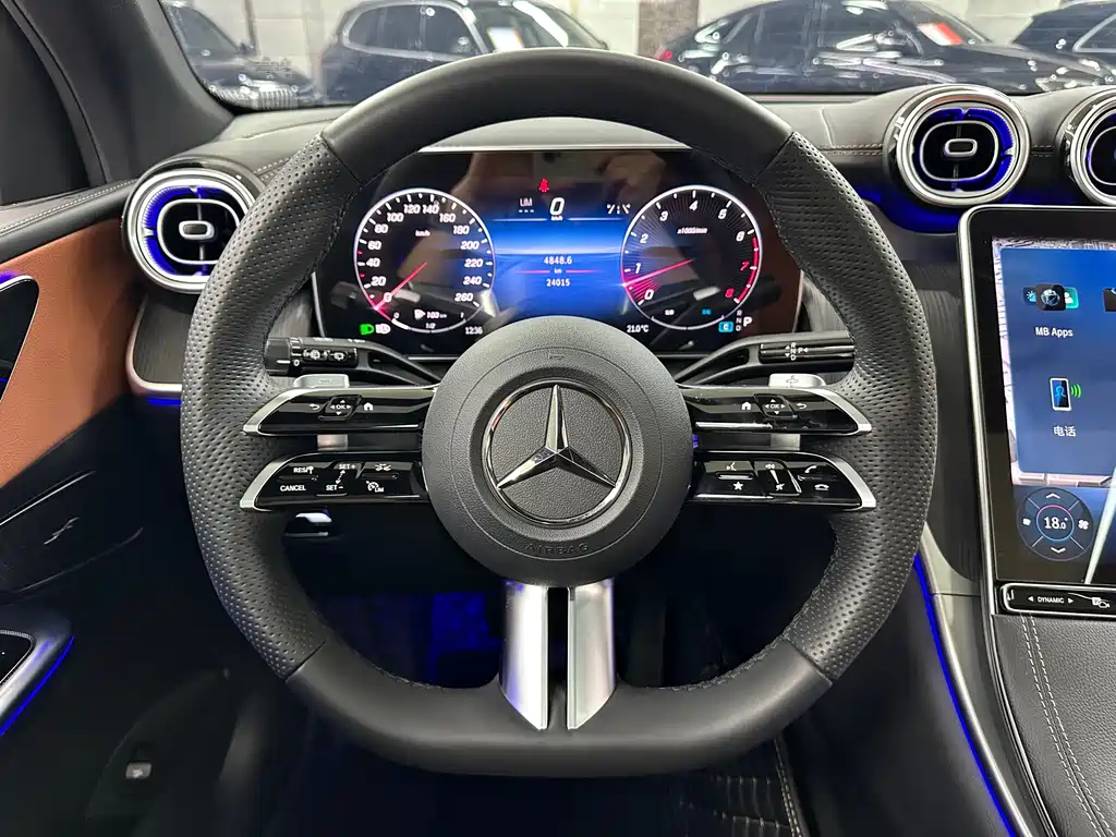 Mercedes-Benz GLC 2024 GLC 260 L 4MATIC luxury model 5 seats купить на сайте DeffCars
