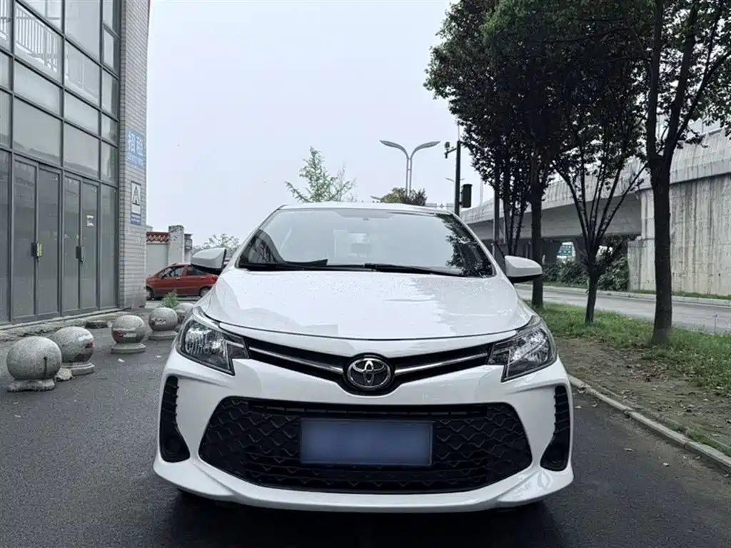 Vios FS 2021 1.5L CVT Fenchi Edition купить на сайте DeffCars