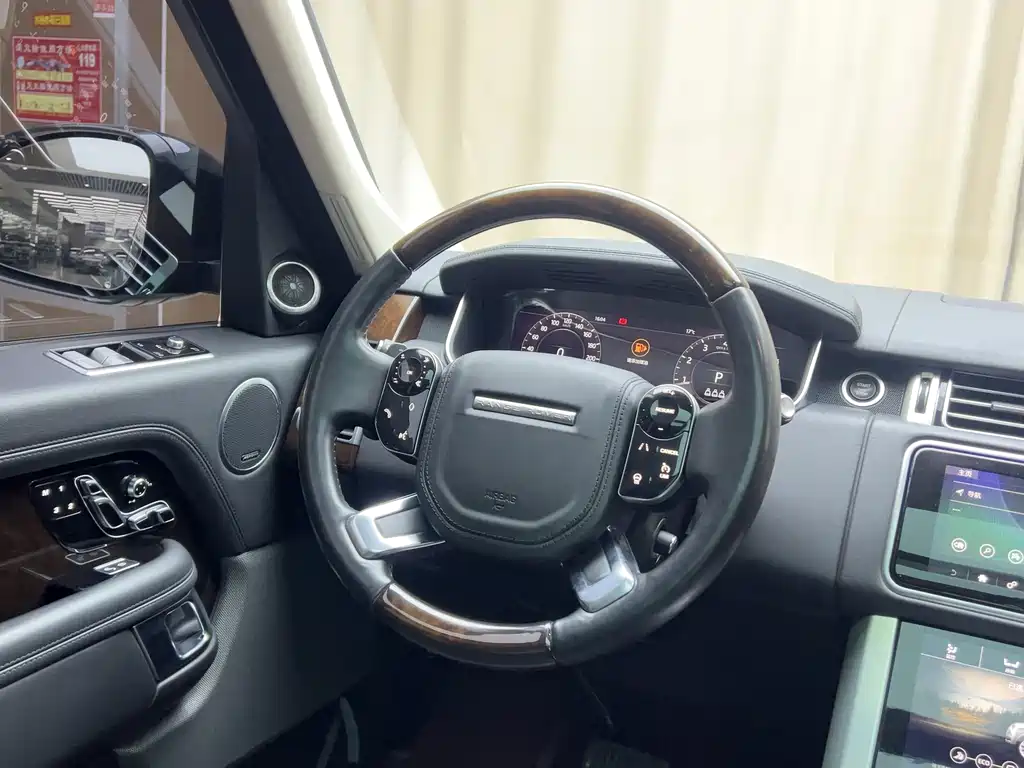 Range Rover 2020 3.0 L6 Legend Extended Edition купить на сайте DeffCars