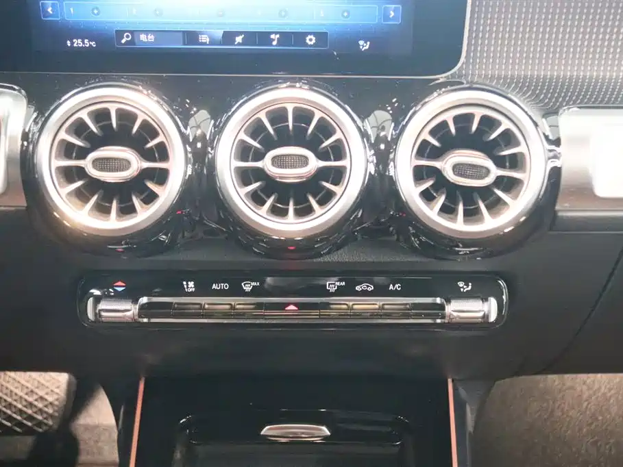 Mercedes-Benz GLB 2020 facelift GLB 200 fashion model купить на сайте DeffCars