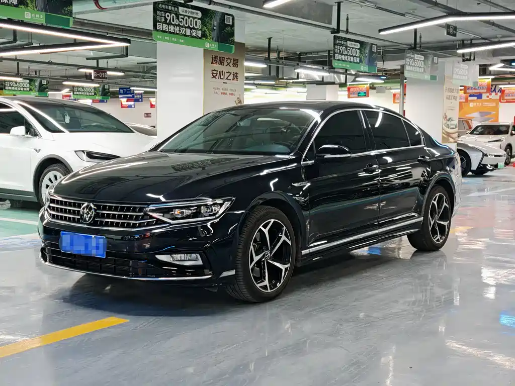 Magotan 2024 model 2 million public model 330TSI DSG luxury model купить на сайте DeffCars