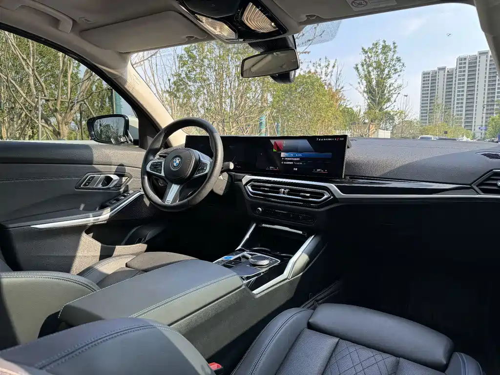 BMW i3 2022 eDrive 35 L купить на сайте DeffCars