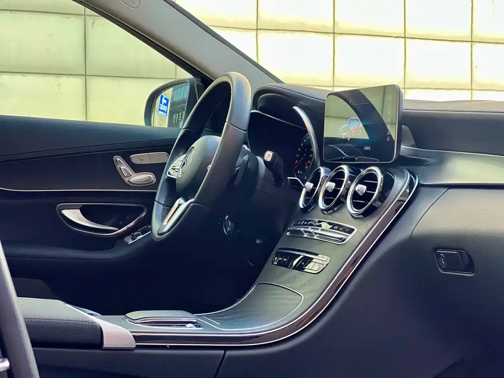 Mercedes-Benz C-Class 2019 facelift C 260 L sports version купить на сайте DeffCars
