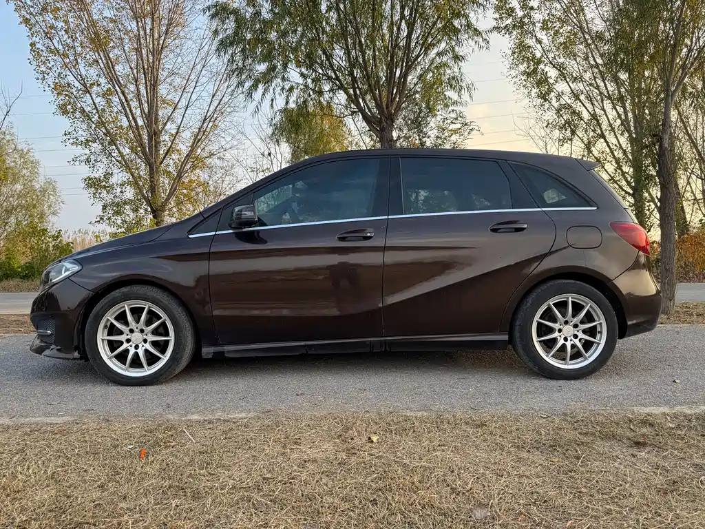 Mercedes-Benz B-Class 2015 B 200 Dynamic купить на сайте DeffCars