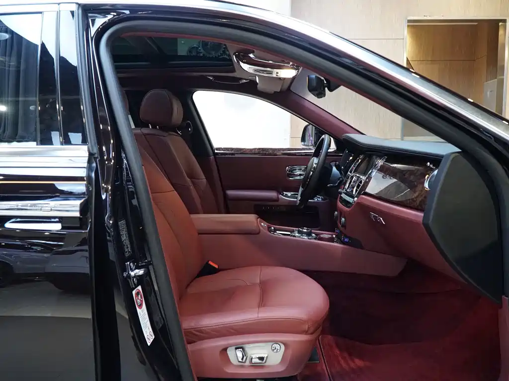 Ghost 2014 6.6T extended version купить на сайте DeffCars