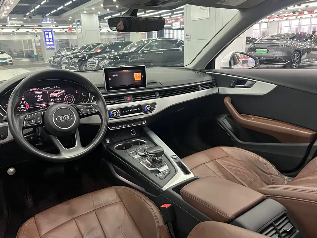 Audi A4L 2019 40 TFSI Fashion Type National V купить на сайте DeffCars