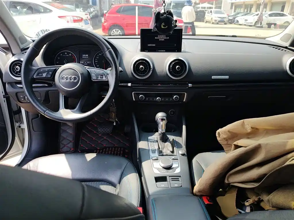 Audi A3 2019 Limousine 35 TFSI Fashion Type National V купить на сайте DeffCars