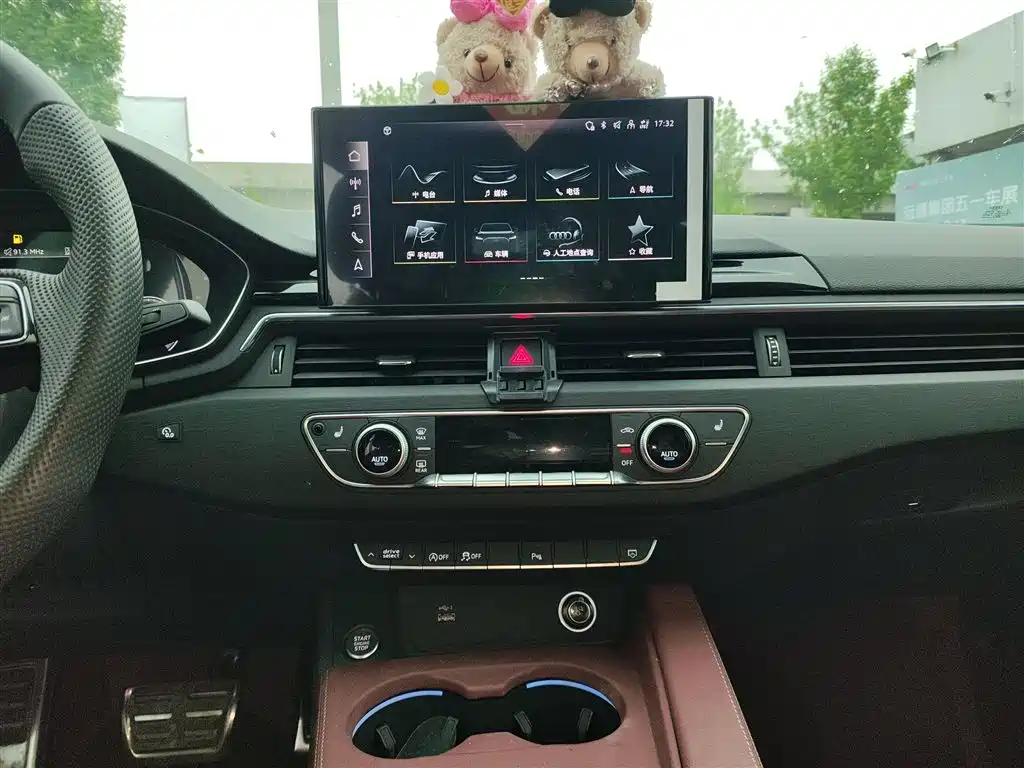 Audi A4L 2024 40 TFSI luxury and dynamic model купить на сайте DeffCars