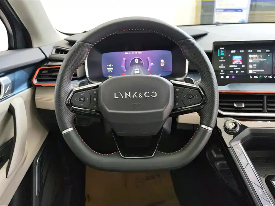 Lynk & Co 06 2020 1.5T Yao Halo купить на сайте DeffCars