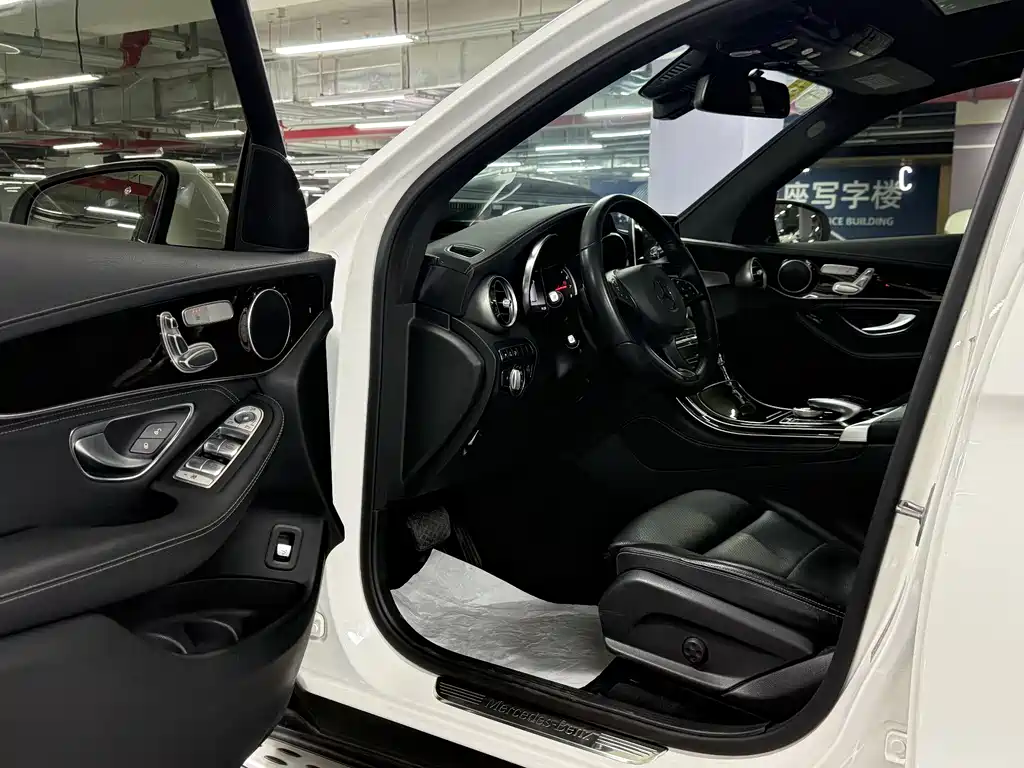 Mercedes-Benz GLC 2017 GLC 260 4MATIC luxury model купить на сайте DeffCars