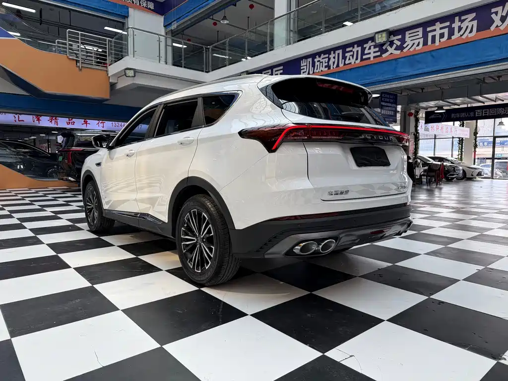 Jietu X70 PLUS 2021 facelift 1.5T DCT Mountain PRO 7 seats купить на сайте DeffCars