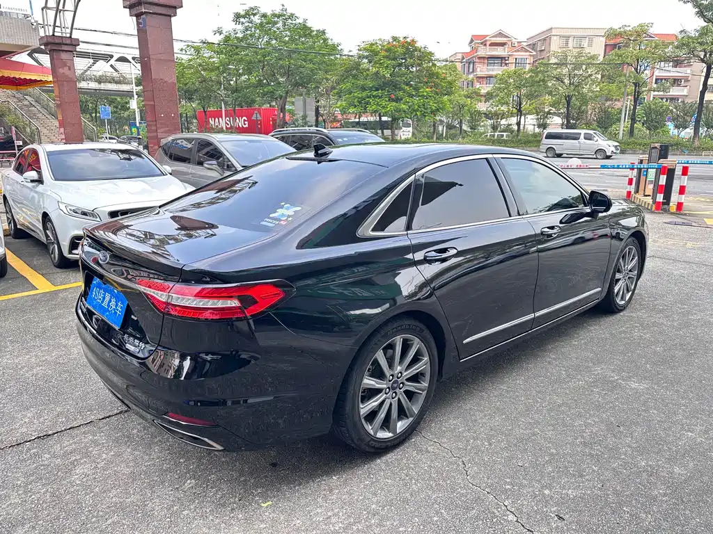 Taurus 2019 EcoBoost 245 Exclusive Edition купить на сайте DeffCars